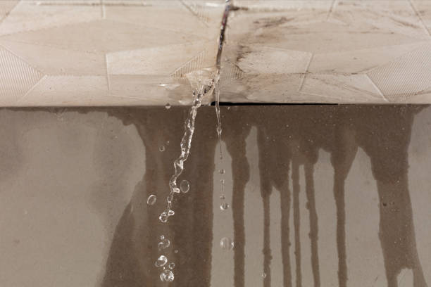 Professional Water Extraction technician working in Glouster, OH